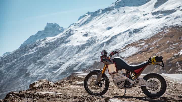 royal-enfield-himalayan-him-e-electric-concept-side-view
